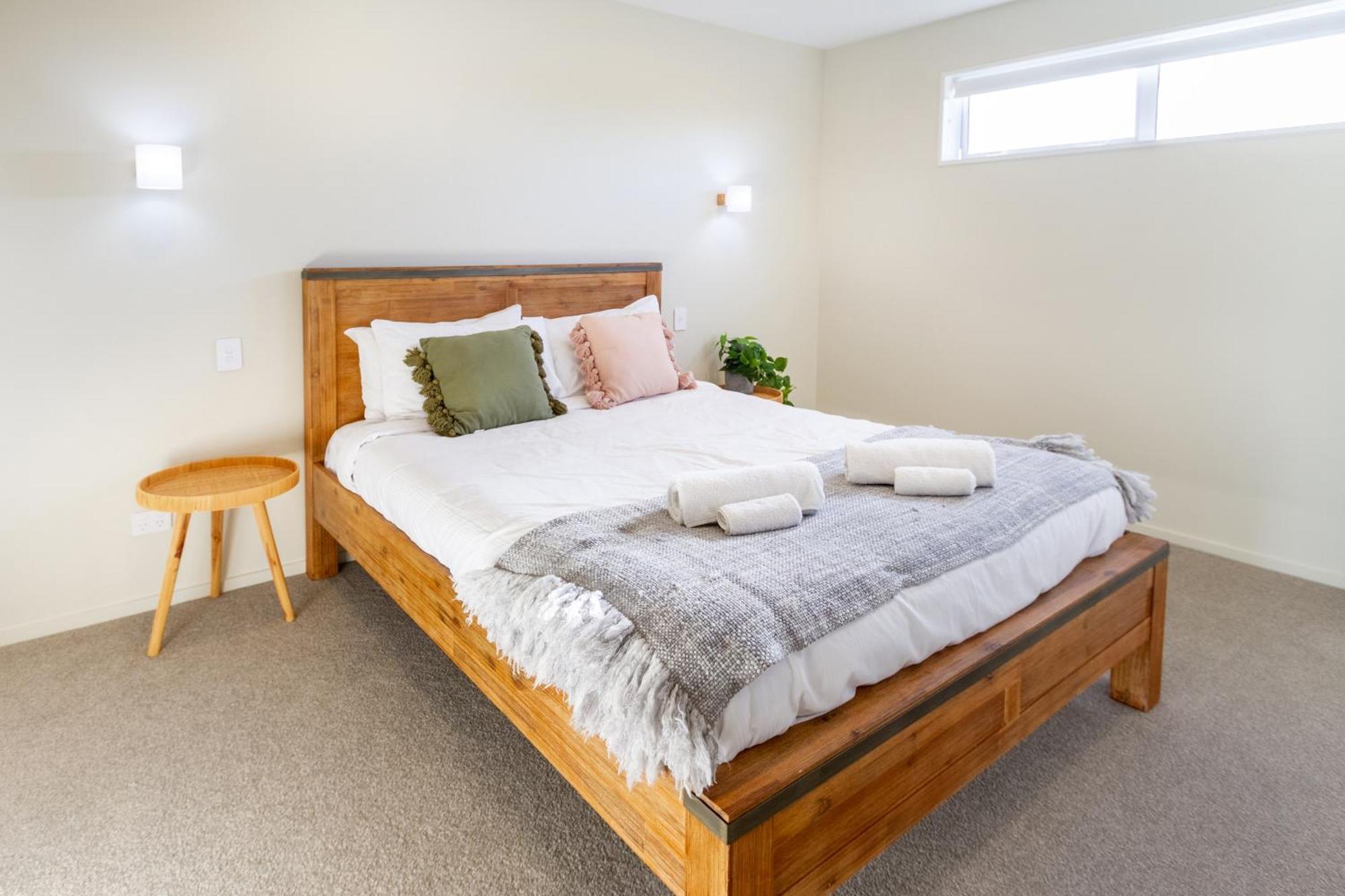 Luxury Beachside Living Elegant 3-Bedroom Haven Christchurch Exterior foto