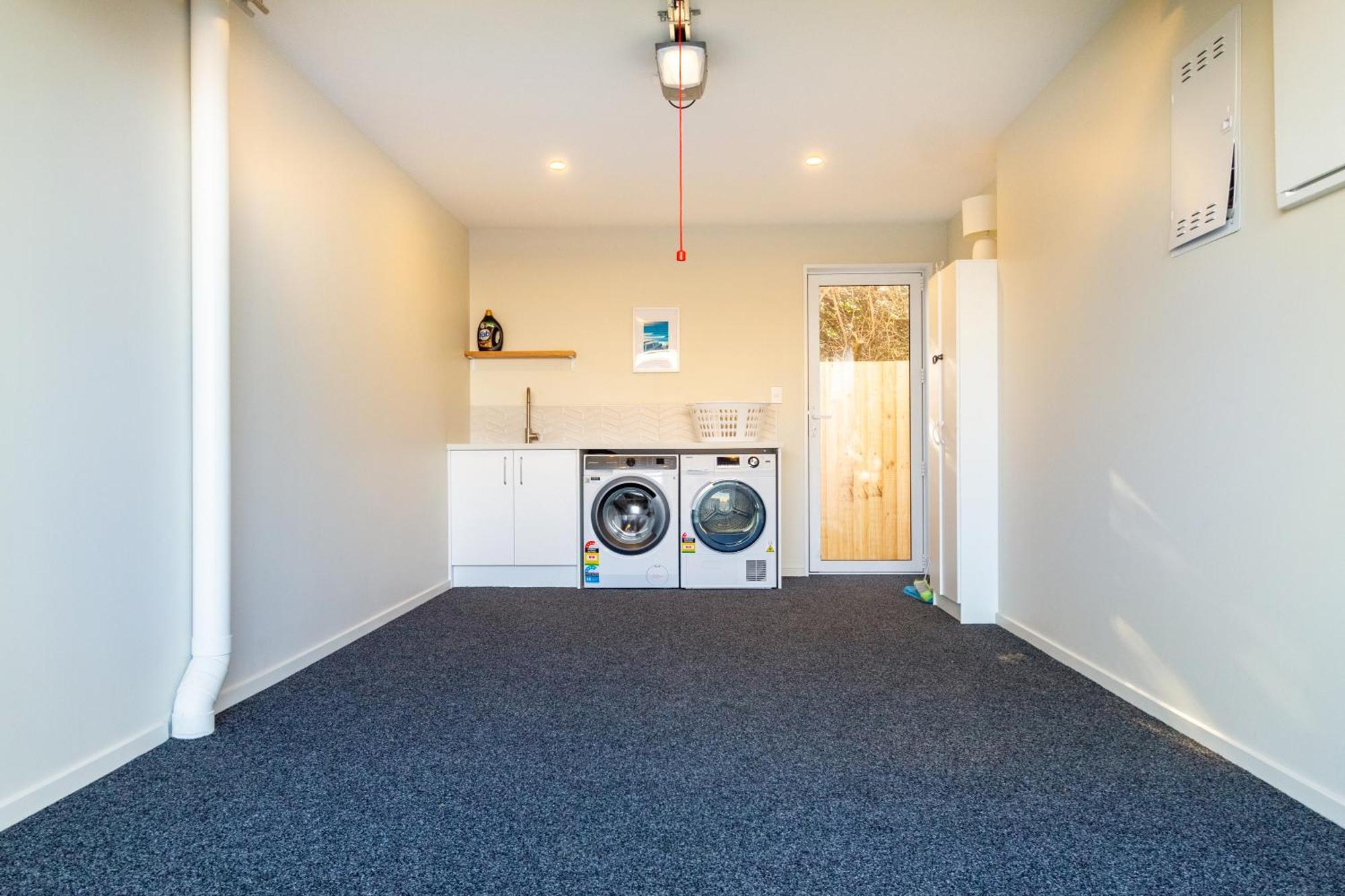 Luxury Beachside Living Elegant 3-Bedroom Haven Christchurch Exterior foto